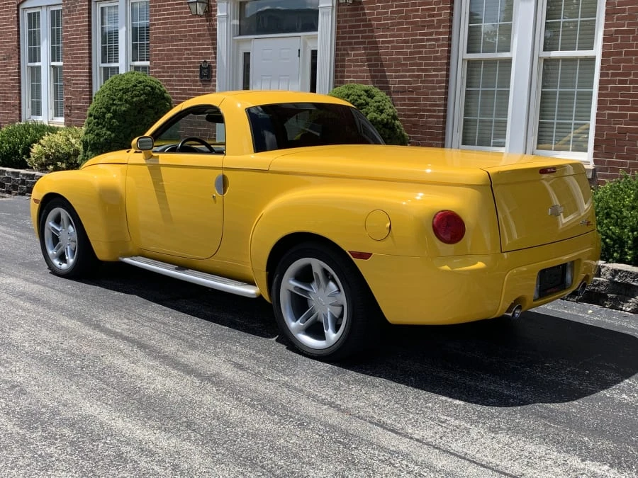 2004 Chevrolet SSR - Image 10 of 10