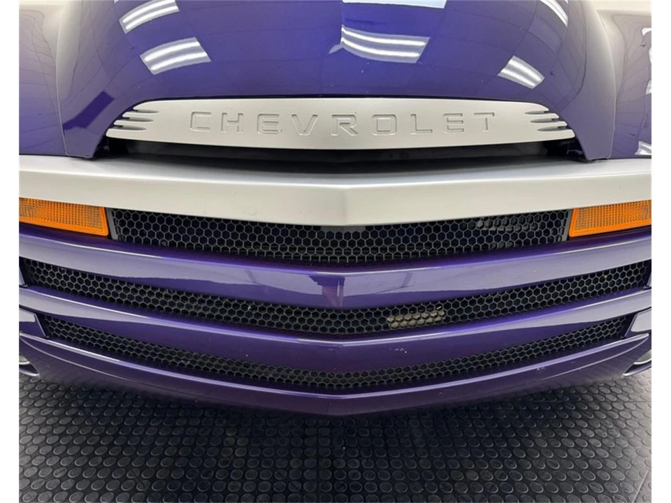 2004 Chevrolet SSR - Image 12 of 31