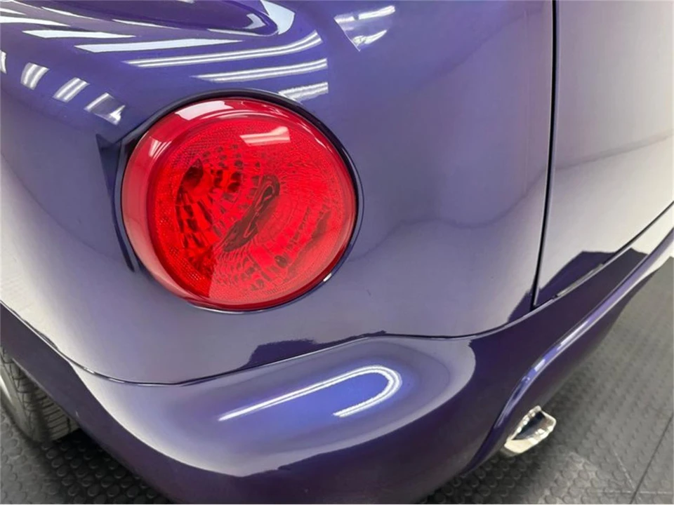 2004 Chevrolet SSR - Image 24 of 31