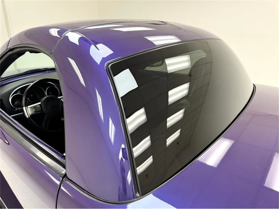 2004 Chevrolet SSR - Image 20 of 31
