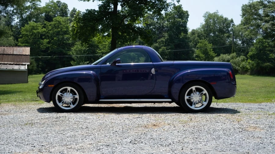 2004 Chevrolet SSR - Image 18 of 31