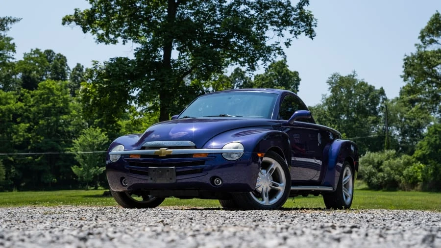 2004 Chevrolet SSR - Image 5 of 31