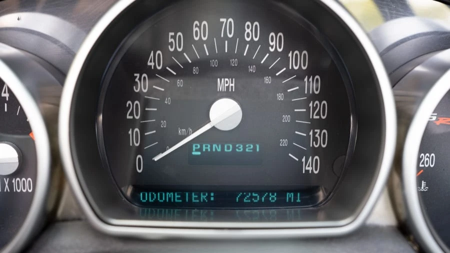2004 Chevrolet SSR - Image 29 of 31