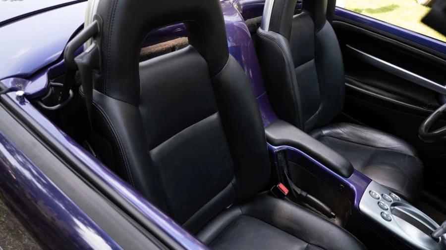 2004 Chevrolet SSR - Image 26 of 31