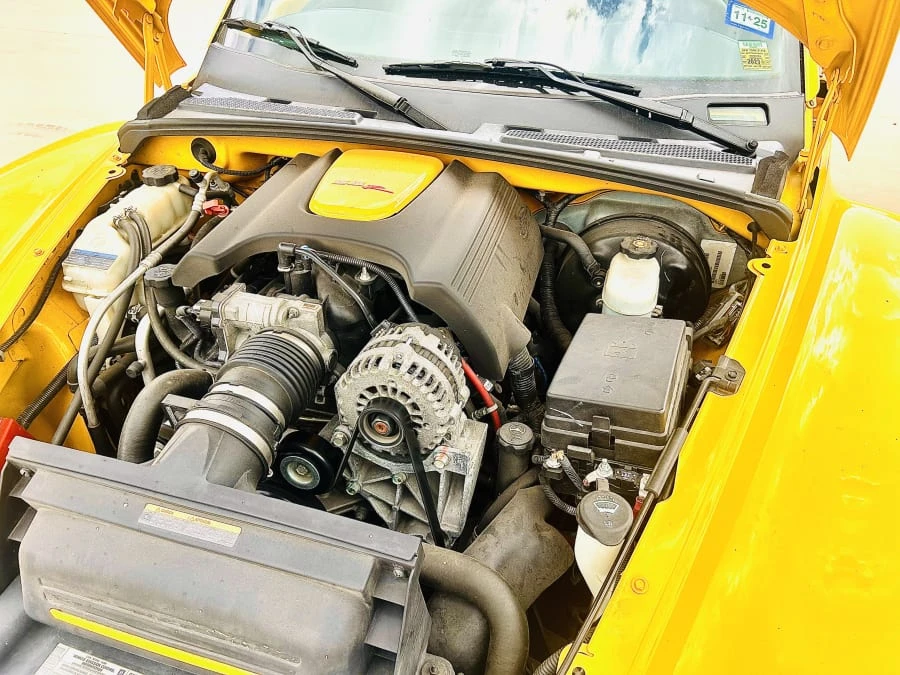 2004 Chevrolet SSR - Image 31 of 31