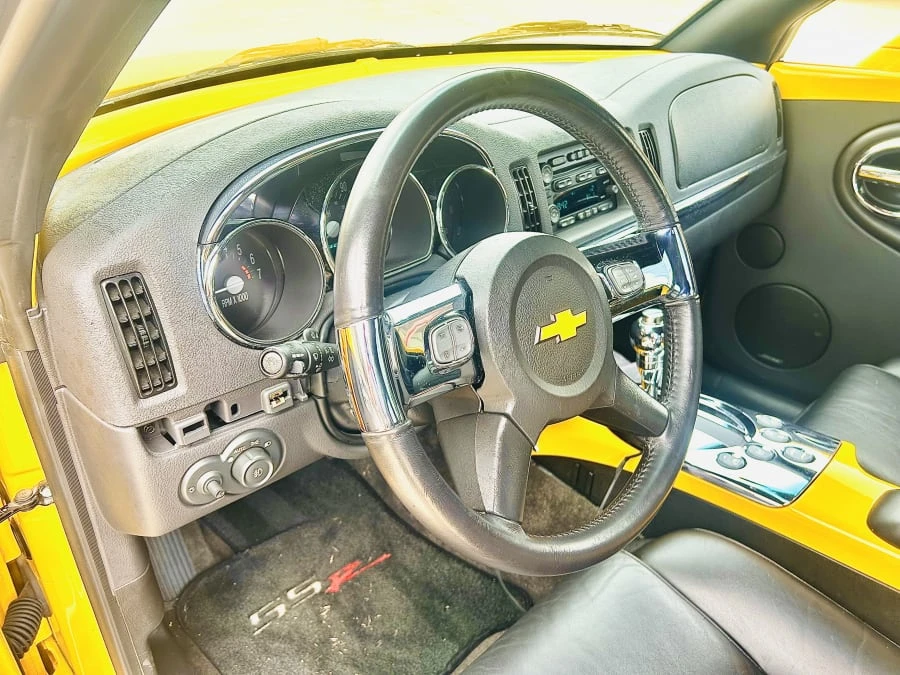 2004 Chevrolet SSR - Image 24 of 31