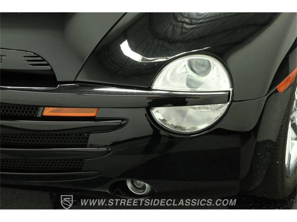 2004 Chevrolet SSR - Image 20 of 31