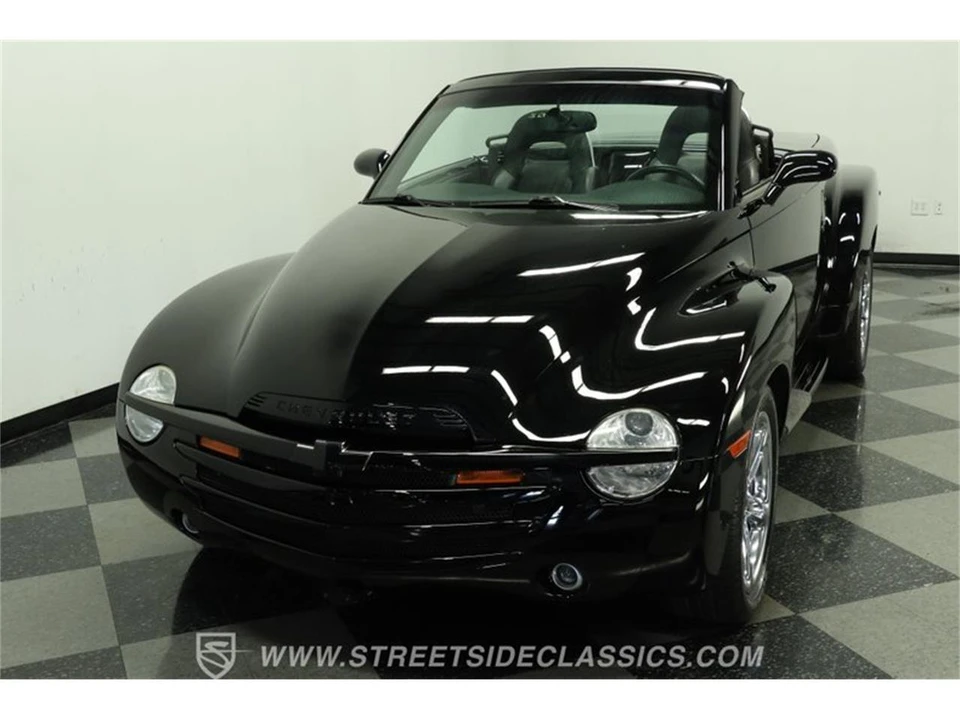 2004 Chevrolet SSR - Image 17 of 31