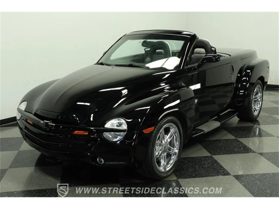 2004 Chevrolet SSR - Image 18 of 31