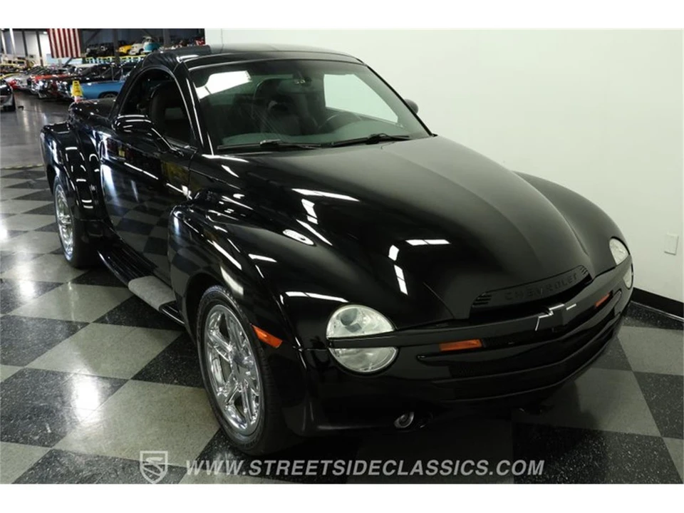 2004 Chevrolet SSR - Image 15 of 31