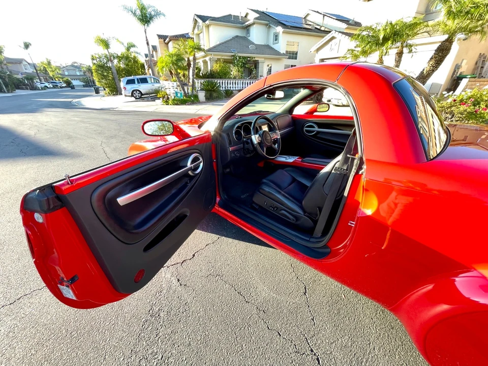 2004 Chevrolet SSR - Image 11 of 24