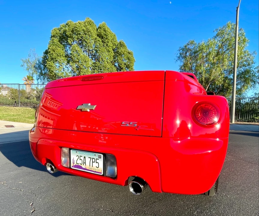 2004 Chevrolet SSR - Image 6 of 24