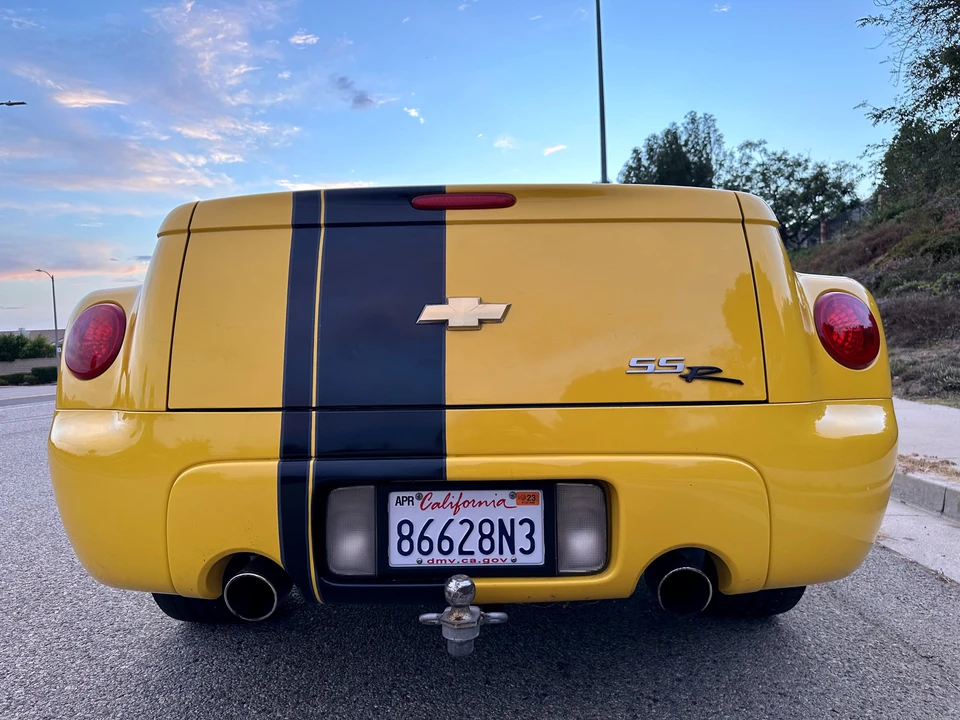 2004 Chevrolet SSR - Image 14 of 31