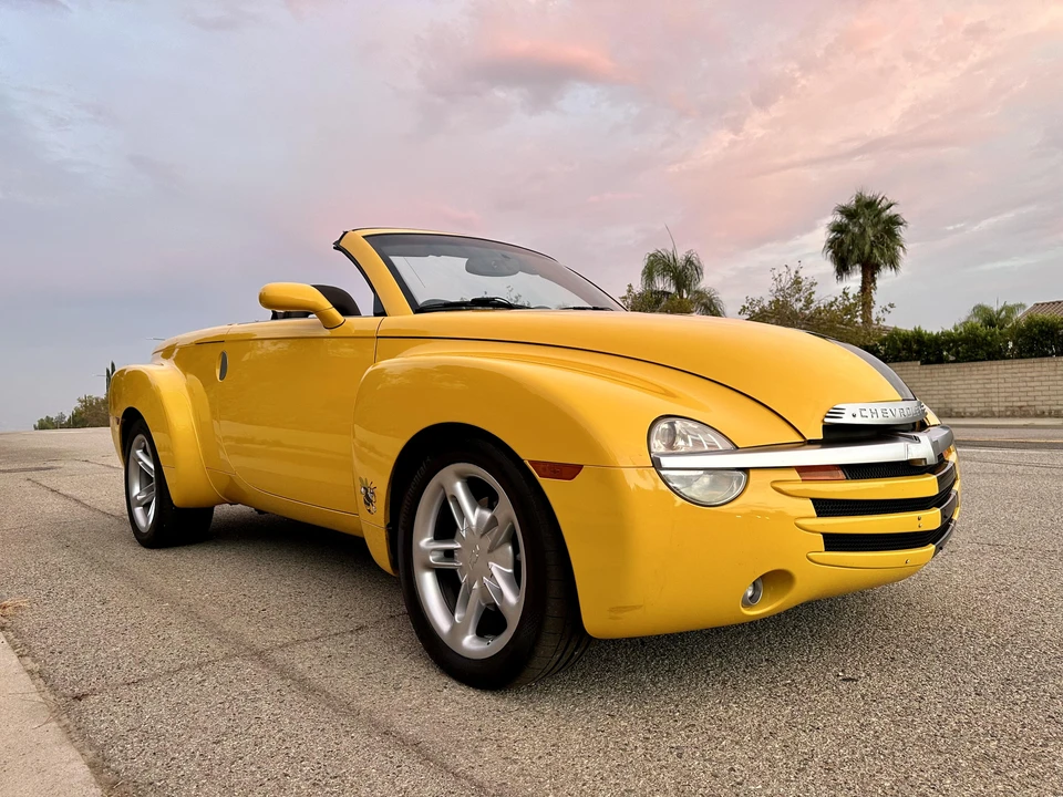 2004 Chevrolet SSR - Image 21 of 31