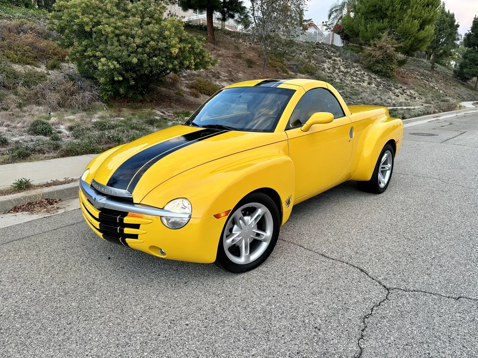 2004 Chevrolet SSR - Image 25 of 31