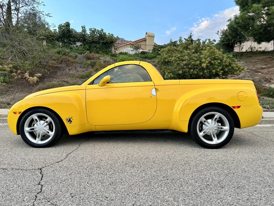2004 Chevrolet SSR - Image 29 of 31