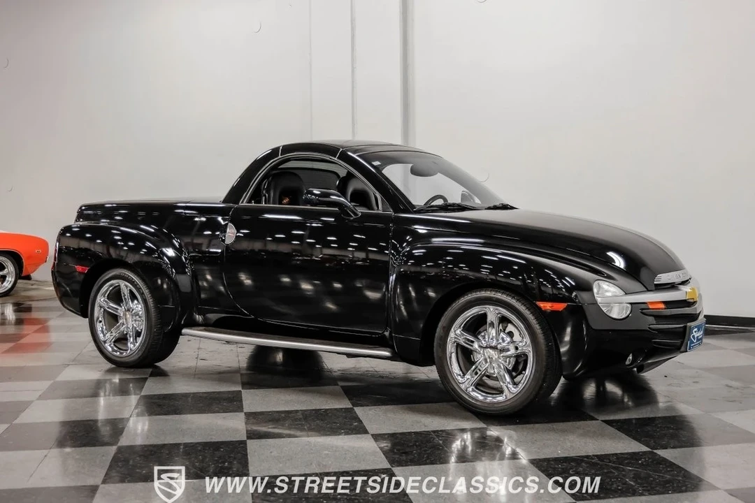 2004 Chevrolet SSR - Image 15 of 21