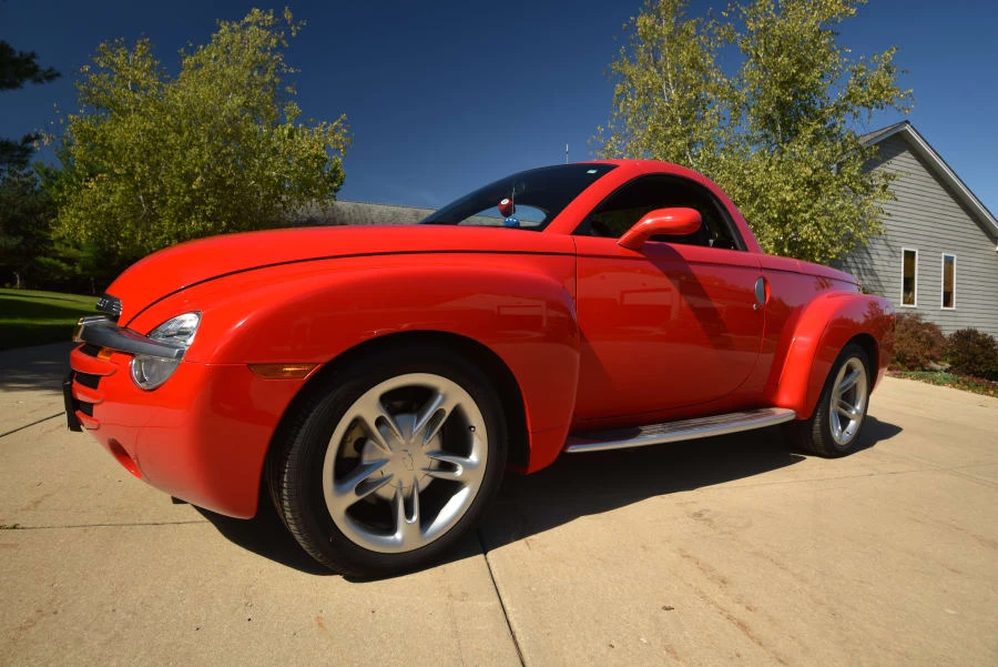 2004 Chevrolet SSR - Image 9 of 9