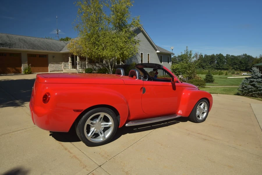 2004 Chevrolet SSR - Image 3 of 9
