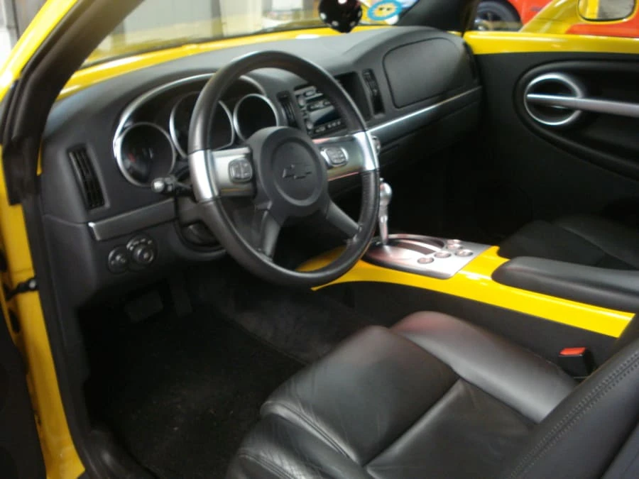 2004 Chevrolet SSR - Image 3 of 7