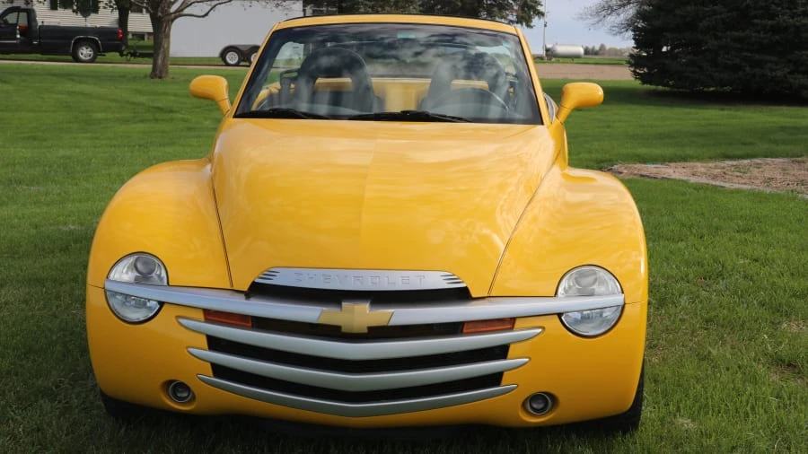 2004 Chevrolet SSR - Image 5 of 15