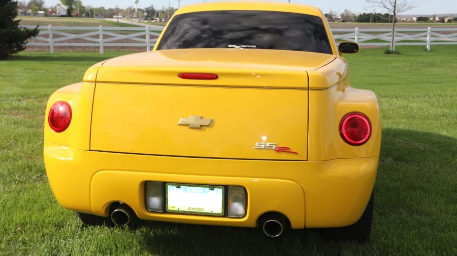 2004 Chevrolet SSR - Image 7 of 15