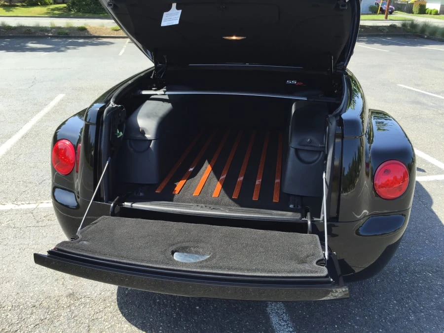 2004 Chevrolet SSR - Image 6 of 9