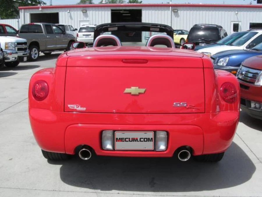 2004 Chevrolet SSR - Image 5 of 6