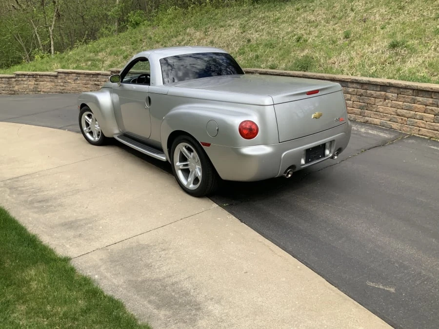 2004 Chevrolet SSR - Image 11 of 14