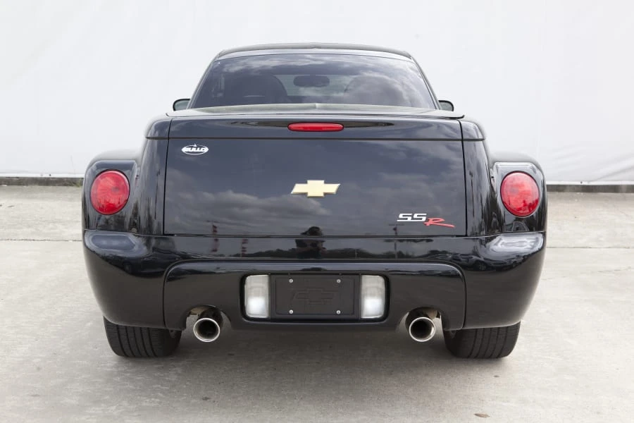 2004 Chevrolet SSR - Image 3 of 12