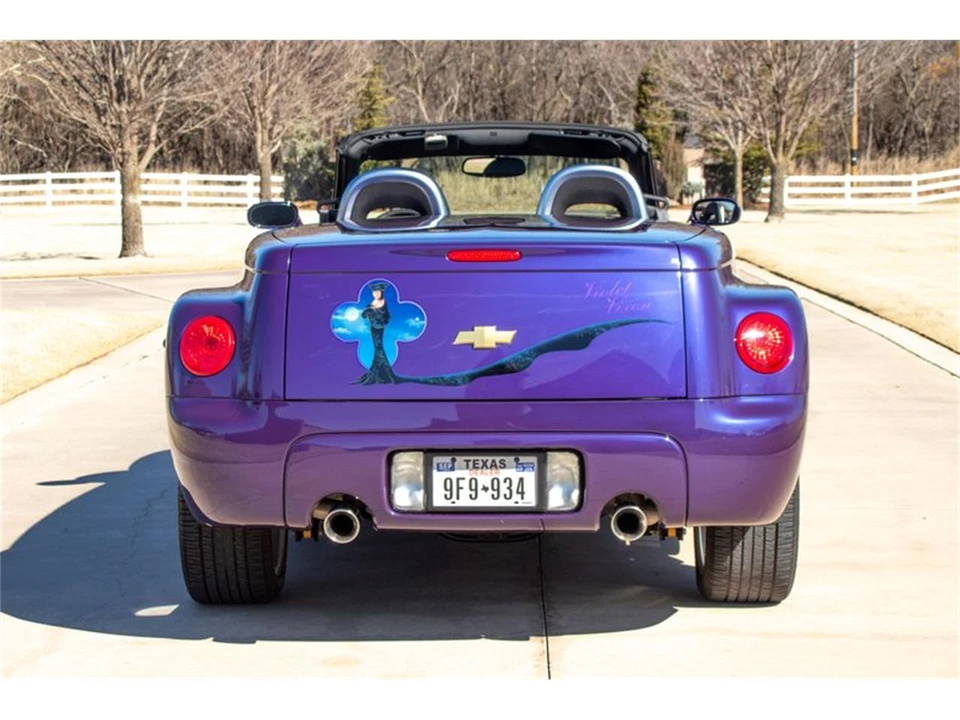 2004 Chevrolet SSR - Image 10 of 31