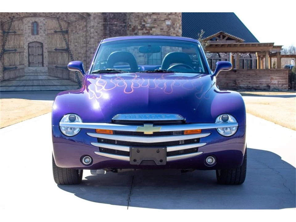 2004 Chevrolet SSR - Image 30 of 31