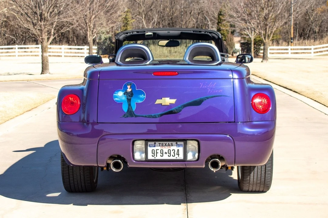 2004 Chevrolet SSR - Image 10 of 21