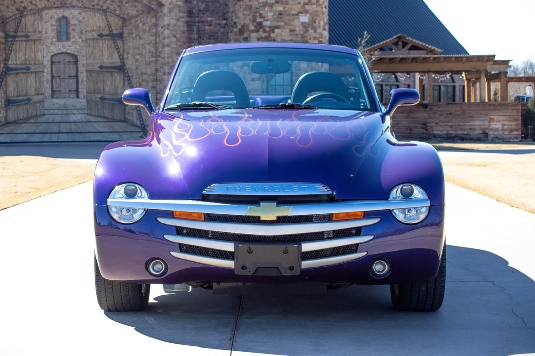 2004 Chevrolet SSR - Image 30 of 31