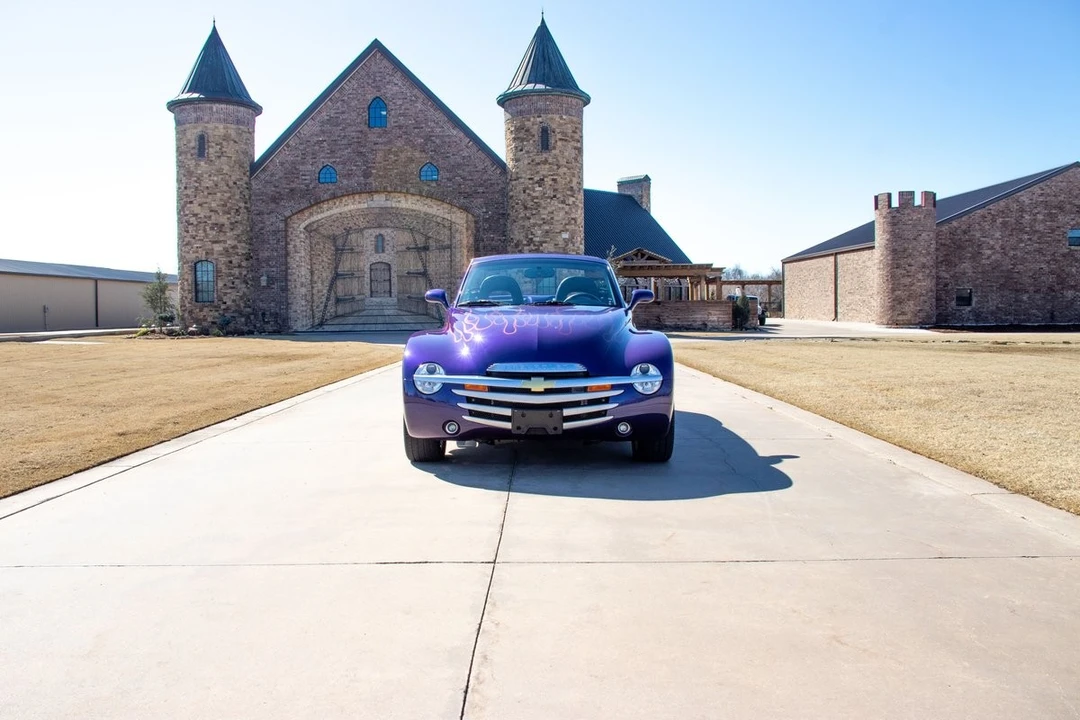 2004 Chevrolet SSR - Image 31 of 31