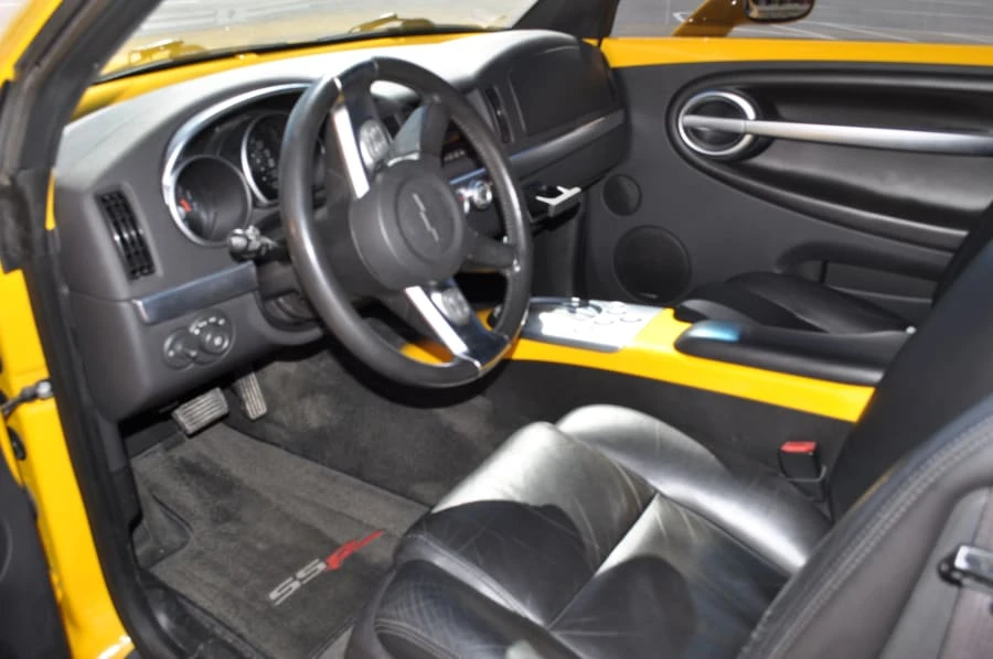2004 Chevrolet SSR - Image 3 of 7