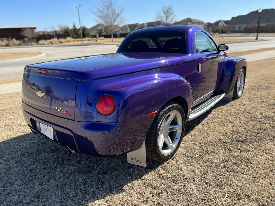 2004 Chevrolet SSR - Image 14 of 31