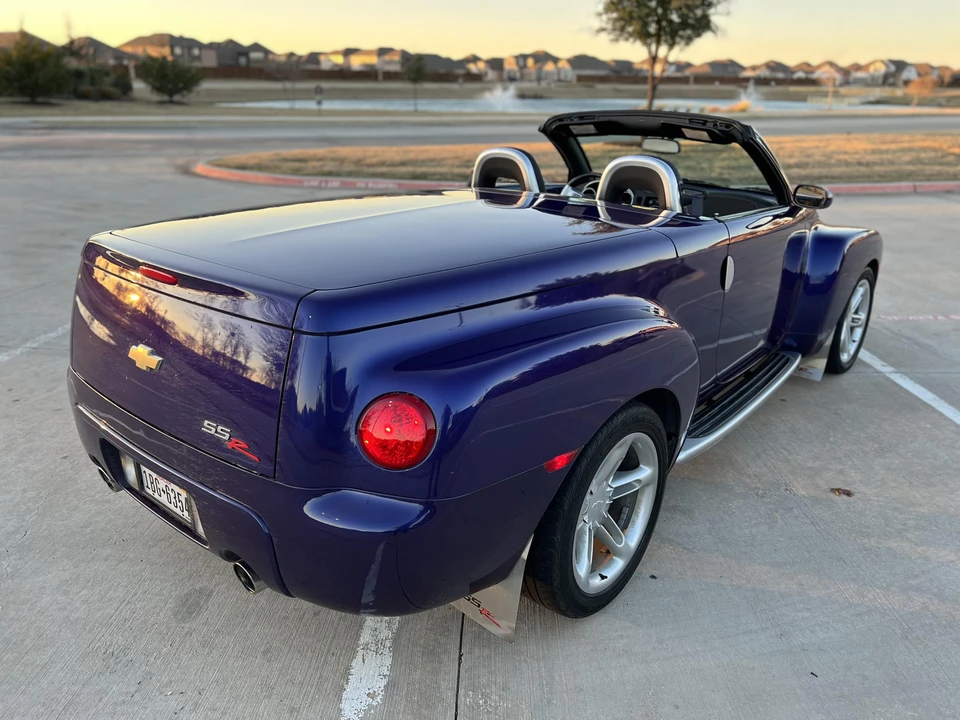 2004 Chevrolet SSR - Image 20 of 31