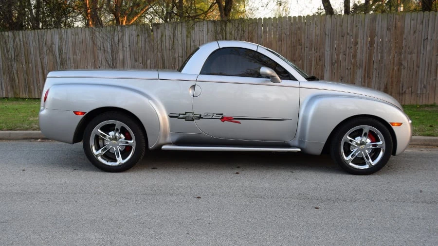 2004 Chevrolet SSR - Image 11 of 11