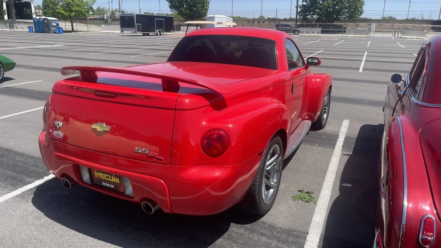 2004 Chevrolet SSR - Image 6 of 17