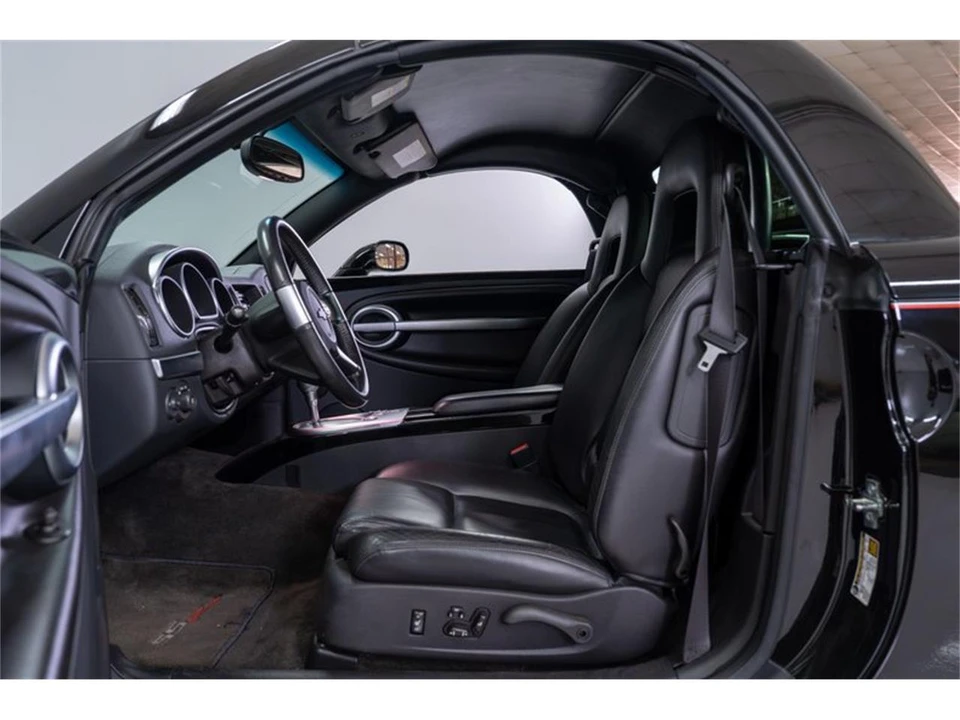 2004 Chevrolet SSR - Image 21 of 31