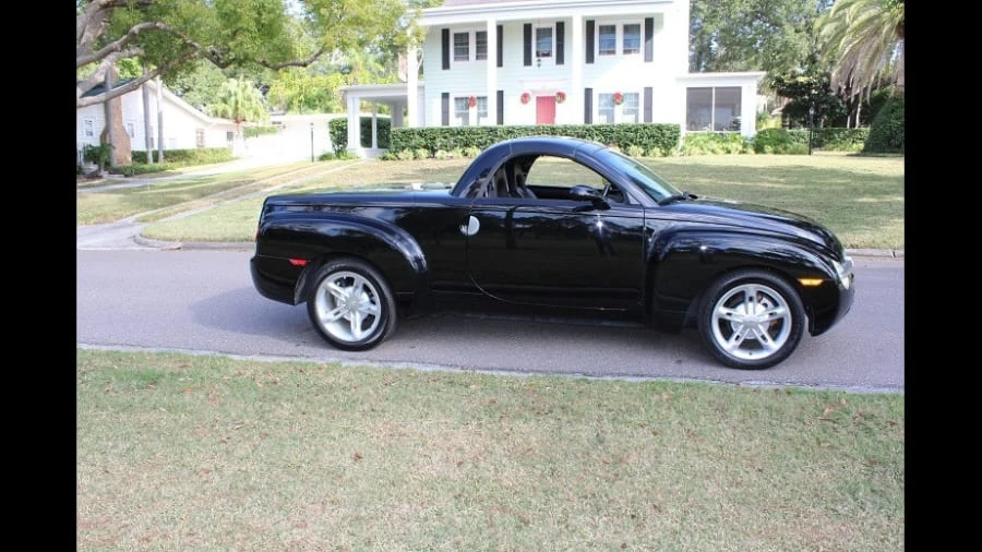 2004 Chevrolet SSR - Image 9 of 10