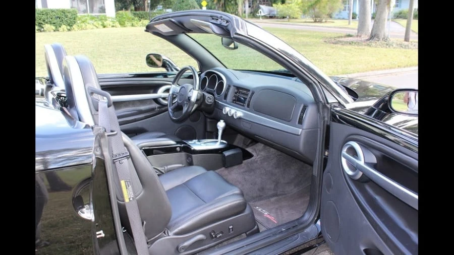 2004 Chevrolet SSR - Image 6 of 10