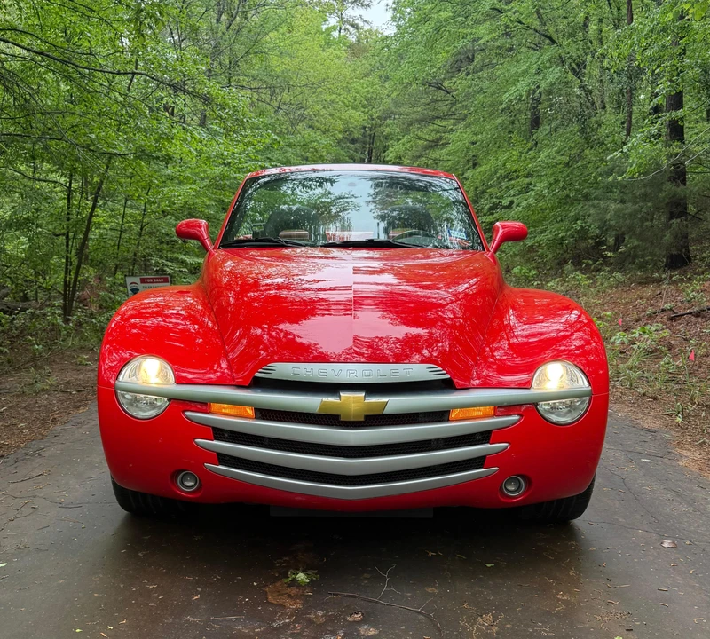 2004 Chevrolet SSR - Image 6 of 31