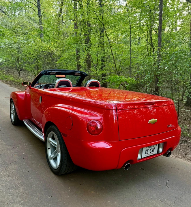 2004 Chevrolet SSR - Image 14 of 31