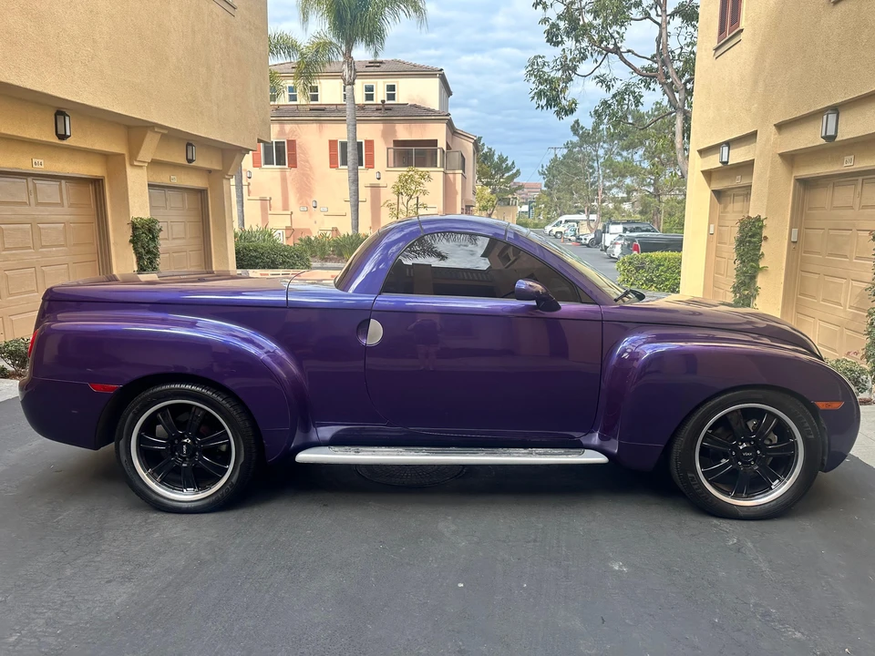 2004 Chevrolet SSR - Image 9 of 31