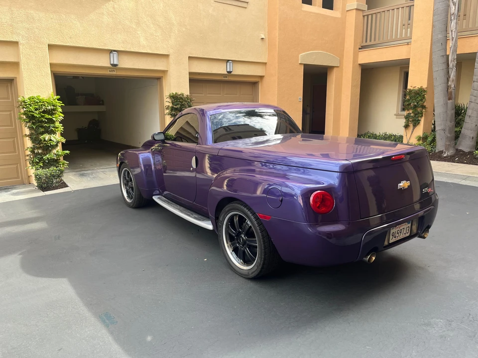2004 Chevrolet SSR - Image 7 of 31