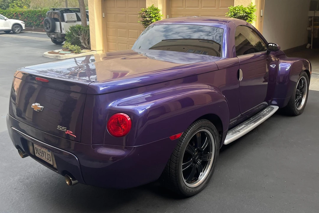 2004 Chevrolet SSR - Image 4 of 31