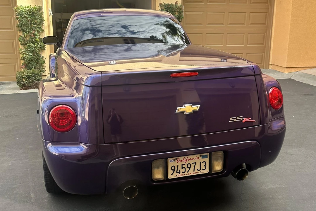 2004 Chevrolet SSR - Image 5 of 31