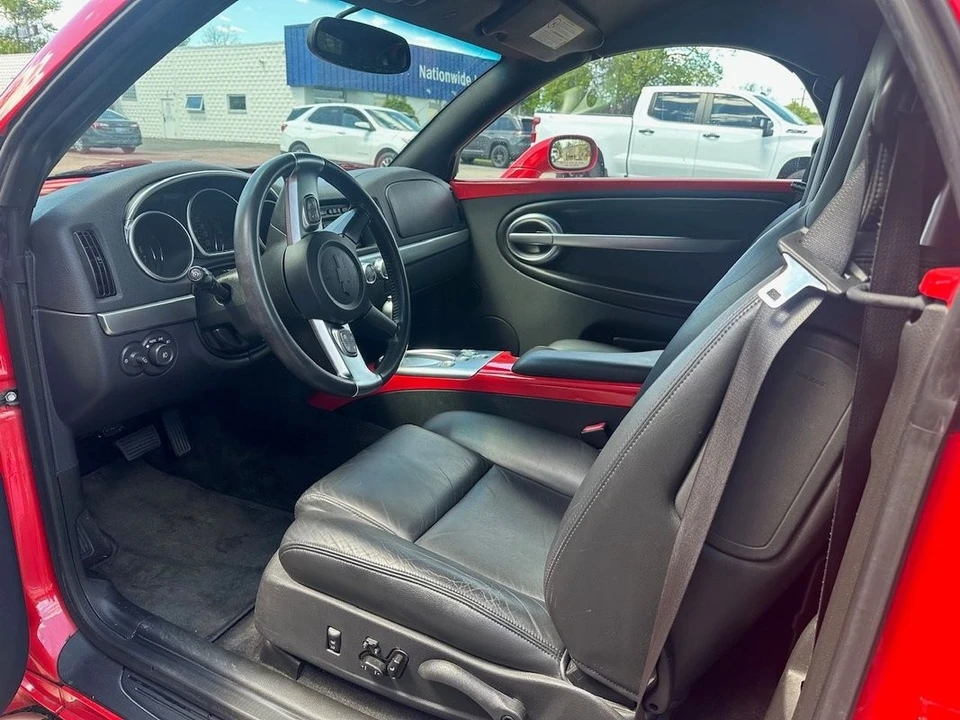 2004 Chevrolet SSR - Image 24 of 26